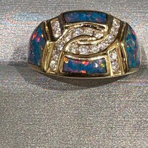 AUSTRALIAN OPAL AND DIAMOND RING IN 14KT GOLD RING SIZE 7 - W/APPRAISAL
